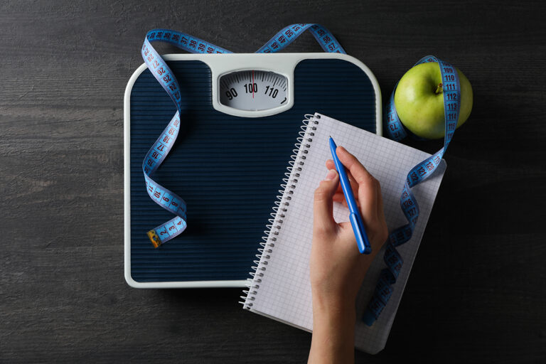 Setting Realistic Weight Loss Goals (And How to Achieve Them)